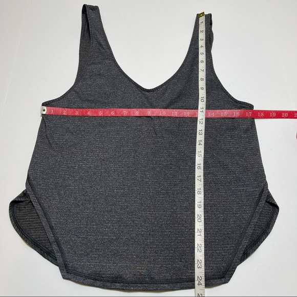 Lululemon Seek The Heat Striped Tank Top Heathered Deep Coal / Hyper Stripe 6 - Picture 9 of 12